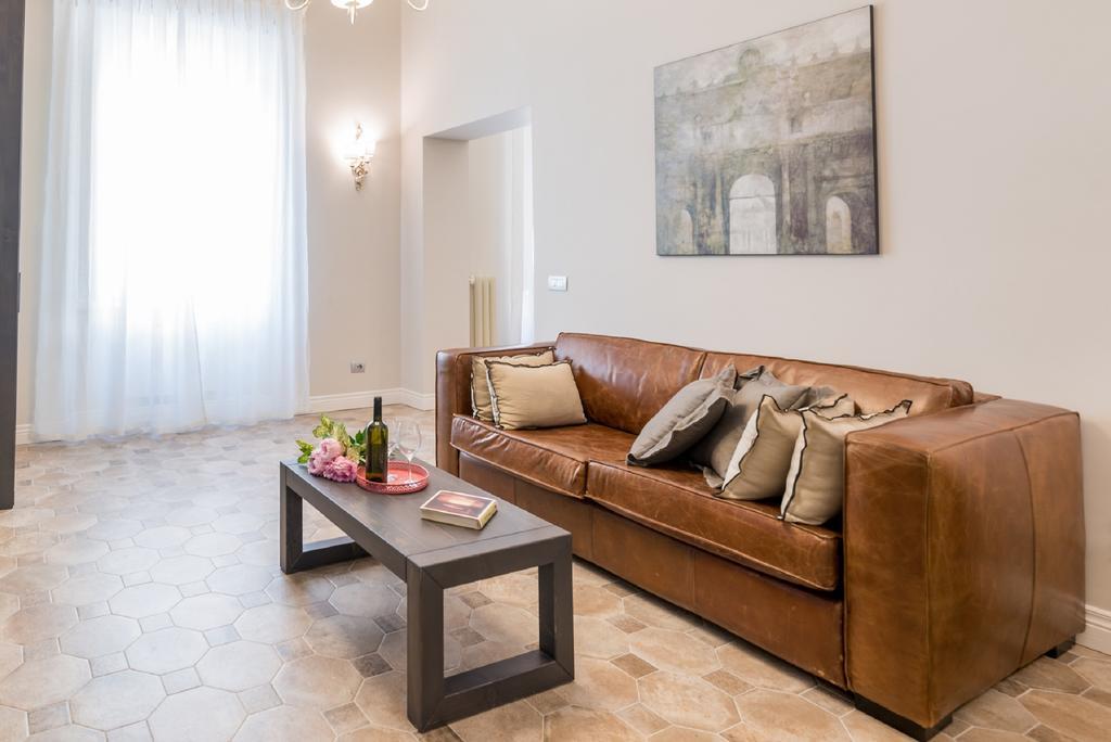 Altarocca Embassy Rom
